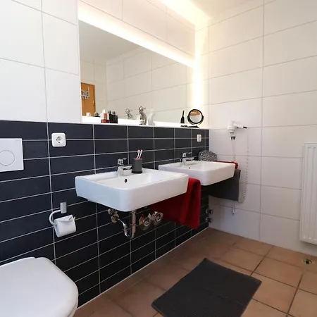 Oewern Diek App 28 公寓 *